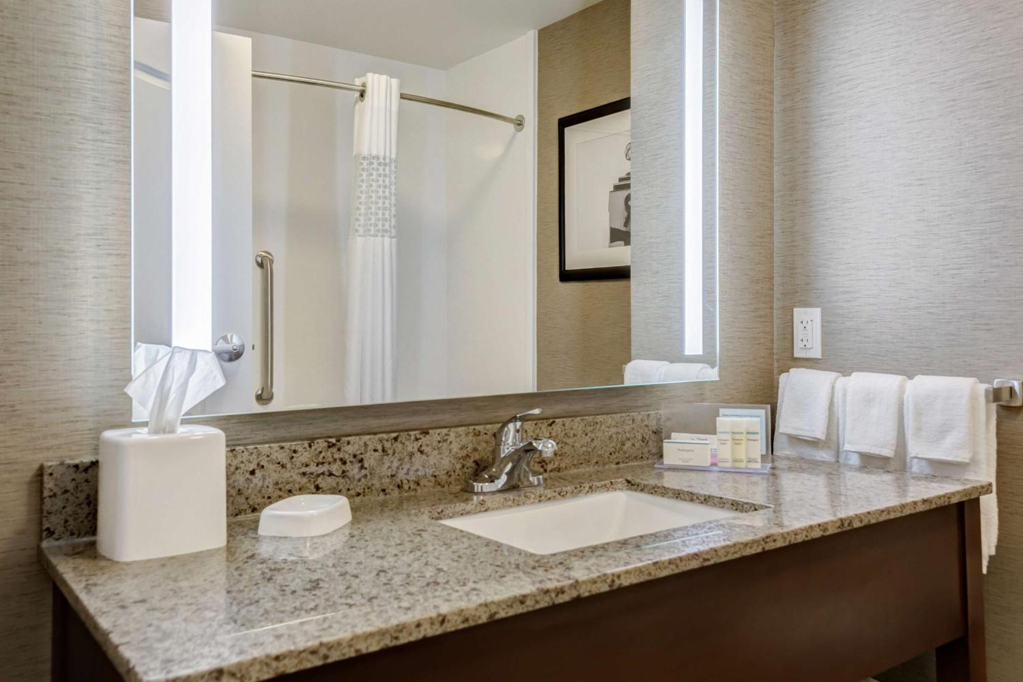 Hampton Inn פופלר בלאף מראה חיצוני תמונה